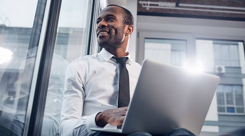 A business satisfied with his new office